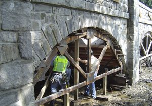 Technicians at Jefferson Bridge Rehabilitation Job